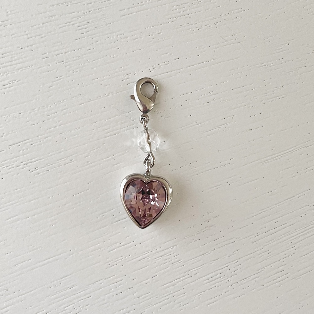 Sabika heart pendant